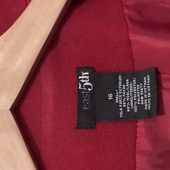 Wool blend fitted 3 button blazer - Picture 2 of 3